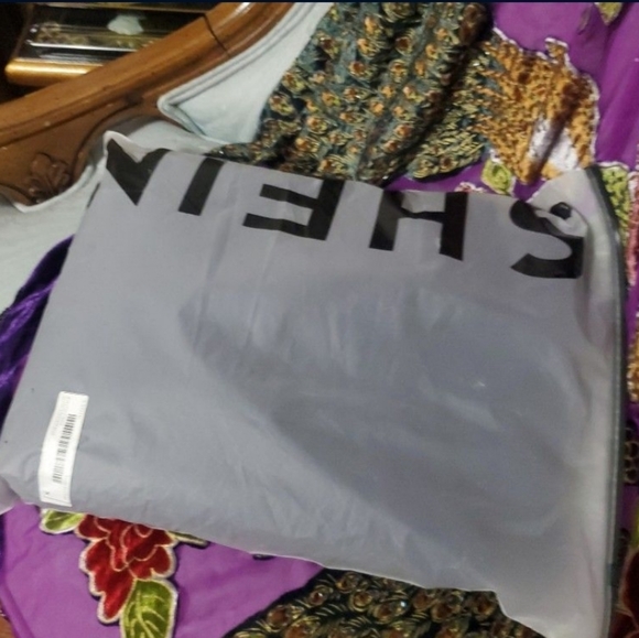 Mock Neck Crop Top and Leggings Set - Picture 7 of 7